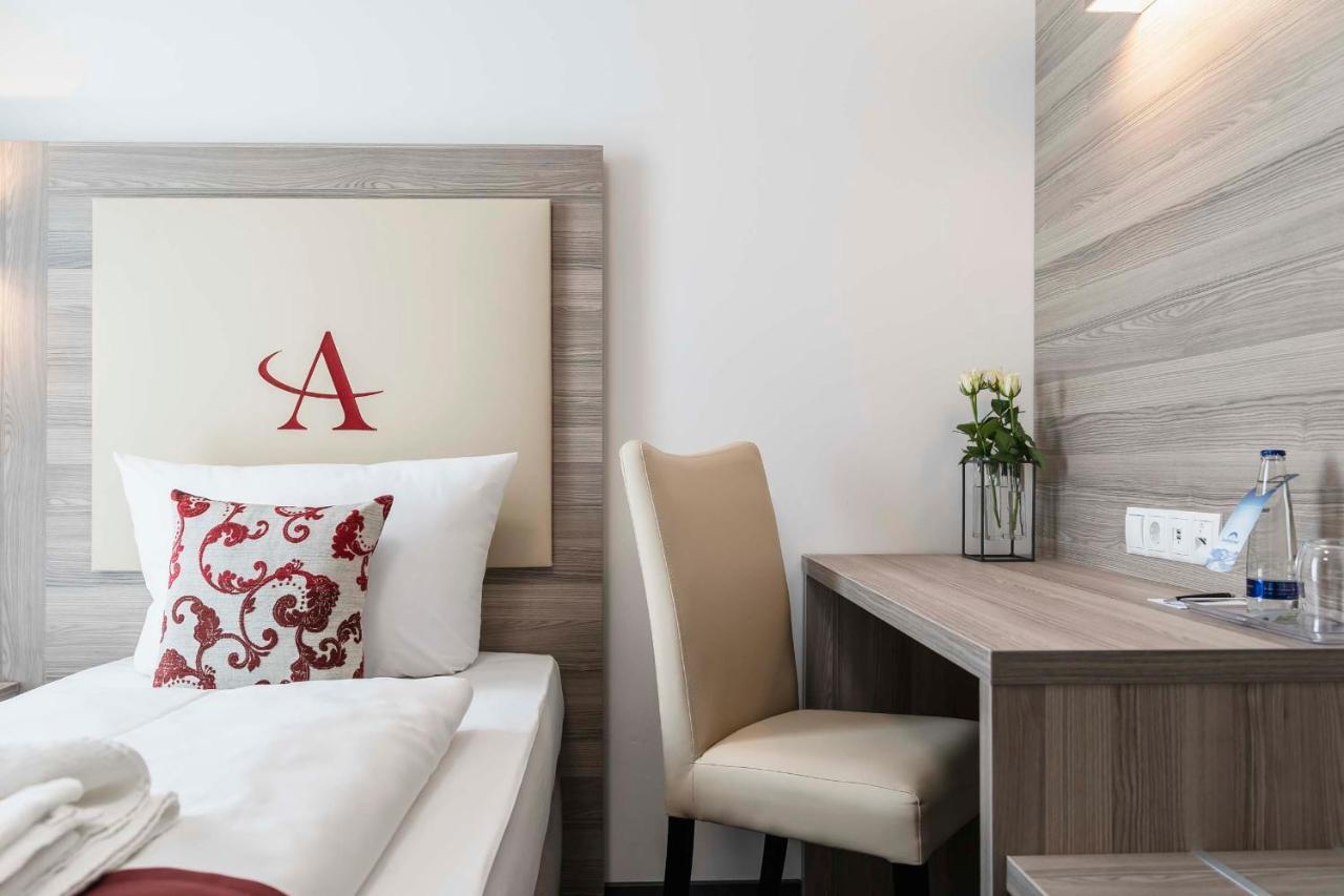 Abasto Hotel Muenchen Feldmoching Ngoại thất bức ảnh