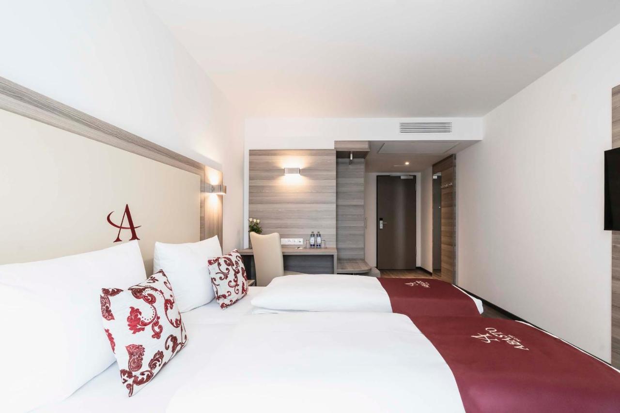 Abasto Hotel Muenchen Feldmoching Ngoại thất bức ảnh