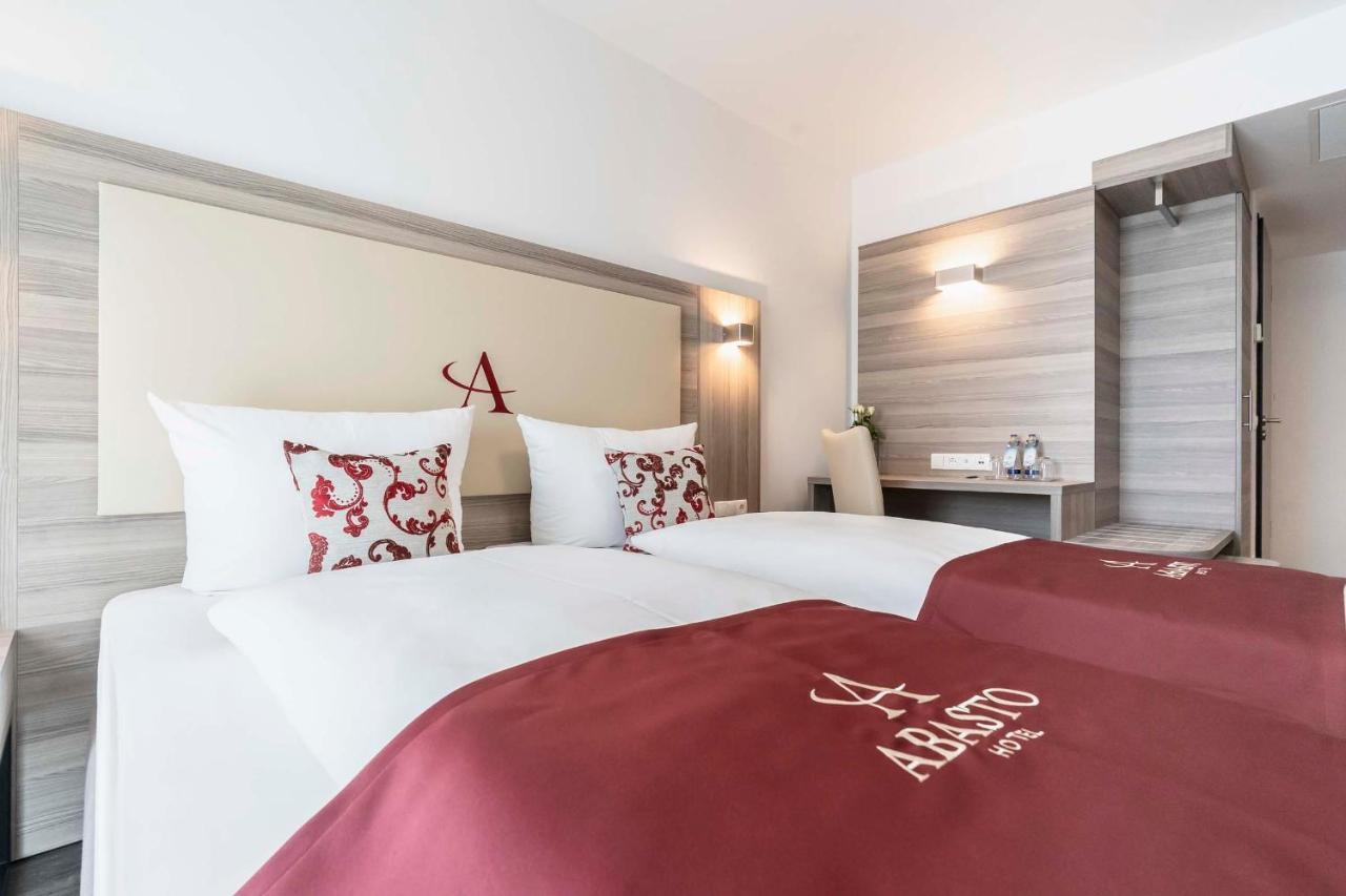Abasto Hotel Muenchen Feldmoching Ngoại thất bức ảnh