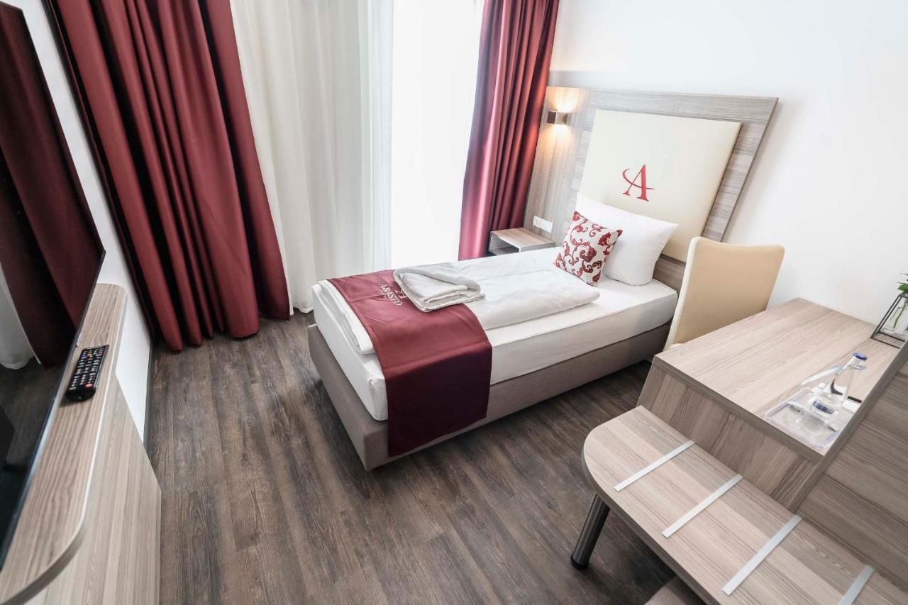 Abasto Hotel Muenchen Feldmoching Ngoại thất bức ảnh