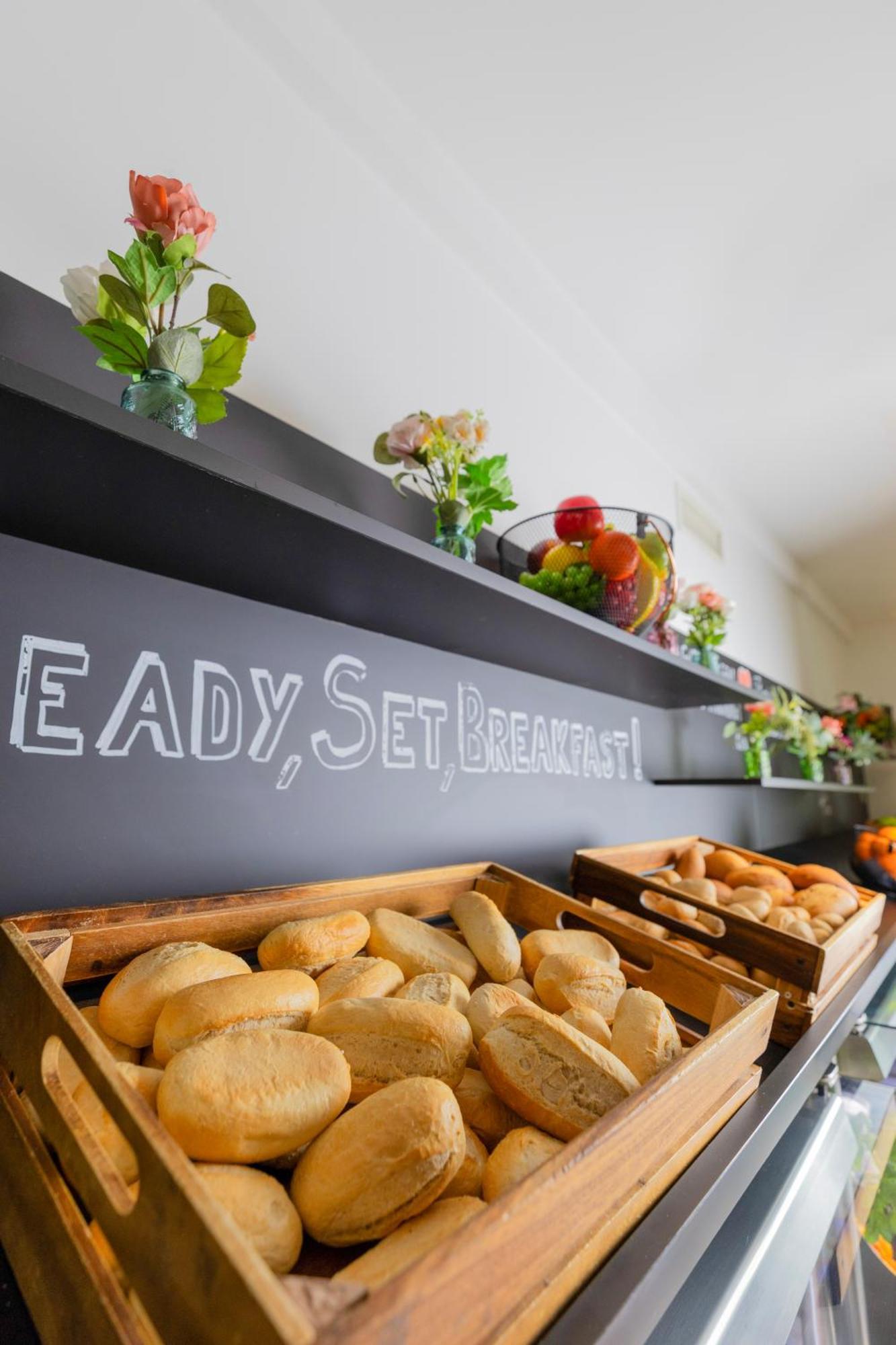 Abasto Hotel Muenchen Feldmoching Ngoại thất bức ảnh